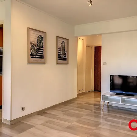 Avec Terrasse, Piscine Et Parking A - Fr-1-647-36 アパート マントン