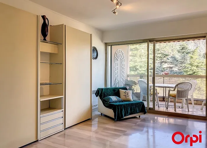 Apartment Avec Terrasse, Piscine Et Parking A - Fr-1-647-36 *